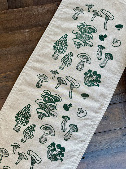 mushroom table runner